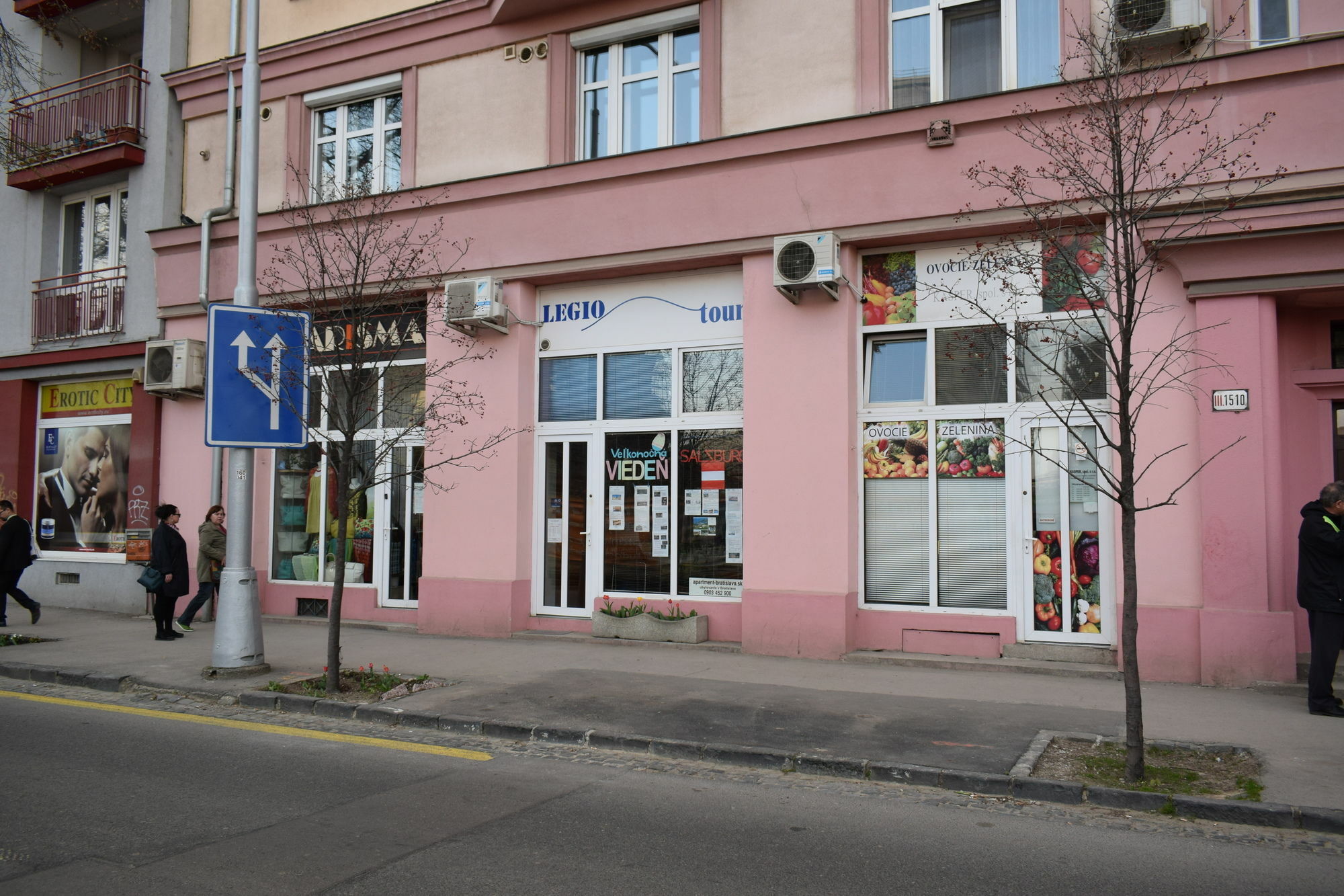 Apartmany Racianska Bratislava Bagian luar foto