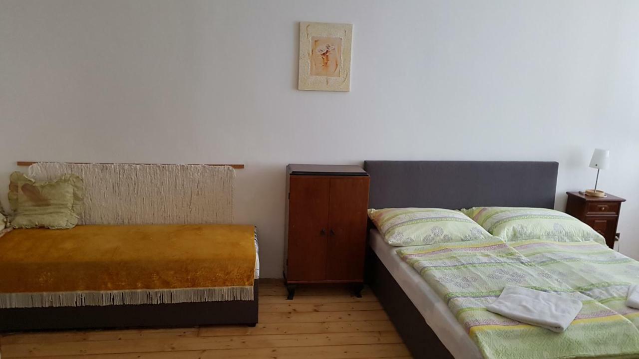 Apartmany Racianska Bratislava Bagian luar foto