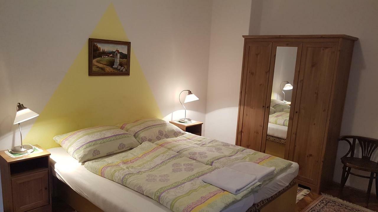 Apartmany Racianska Bratislava Bagian luar foto